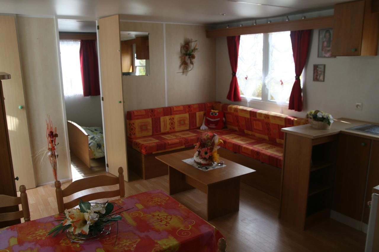 Готель Camping Bellevue Authuille Екстер'єр фото