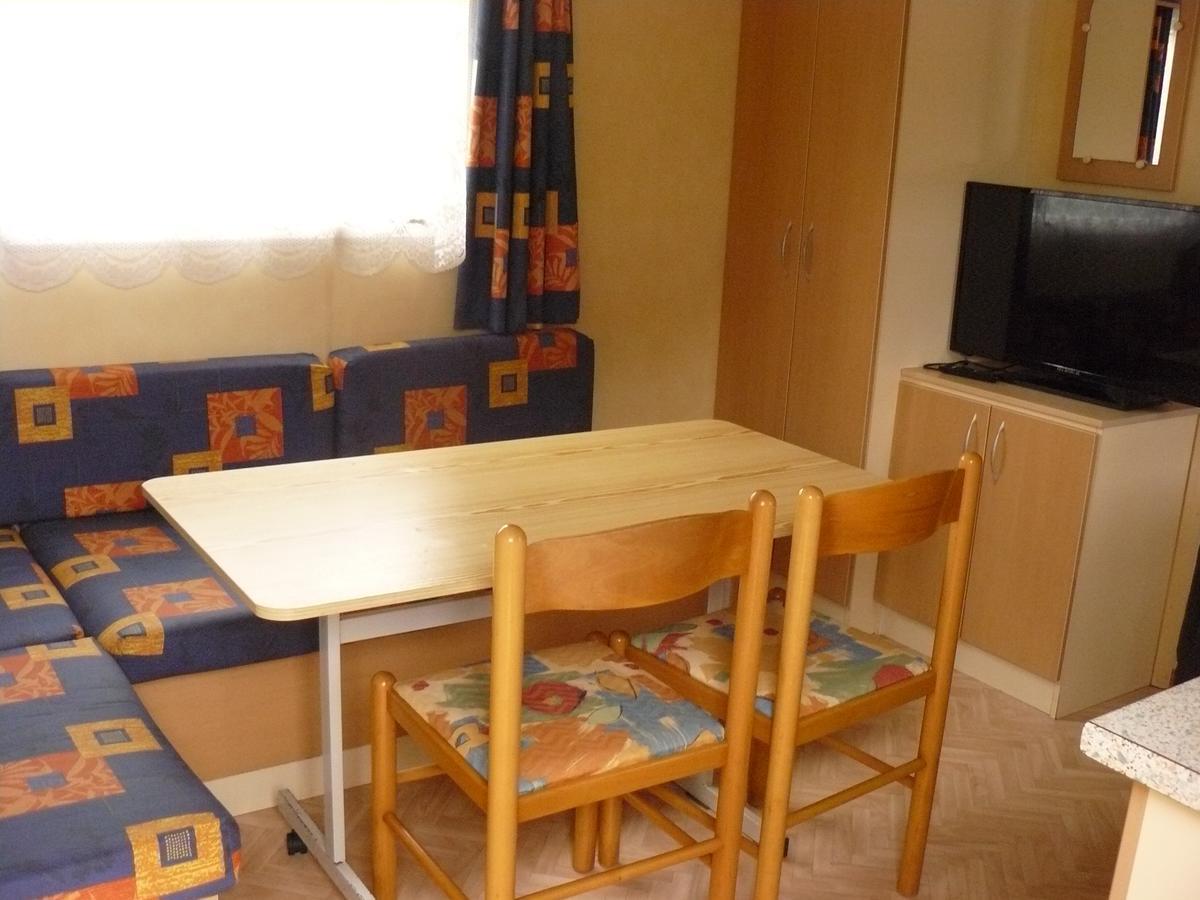 Готель Camping Bellevue Authuille Екстер'єр фото
